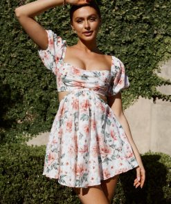 YOU'RE SO MAGIC CUT-OUT MINI DRESS FLORAL PEACH